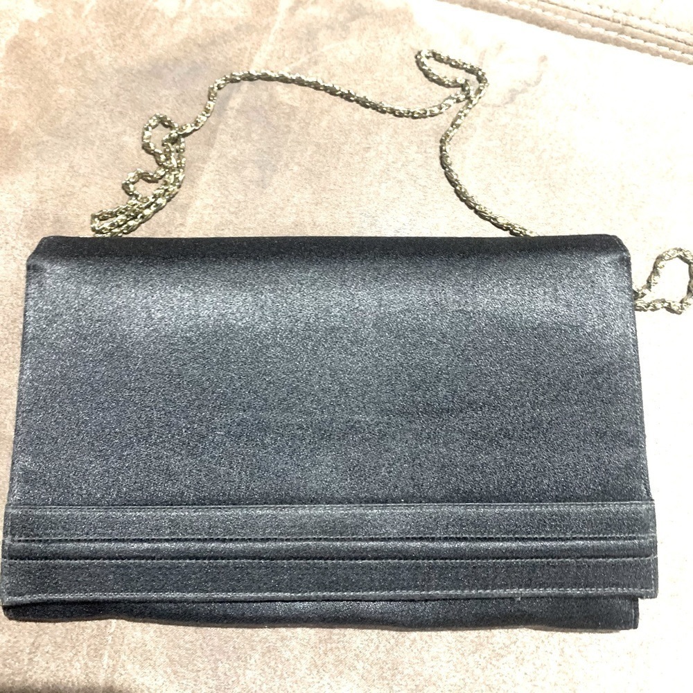 Ande’ Vintage Black Shoulder purse/clutch with gold chain